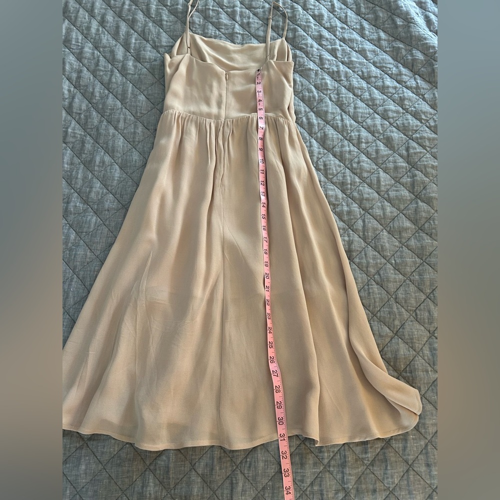 Reformation dress. - Picture 6 of 8